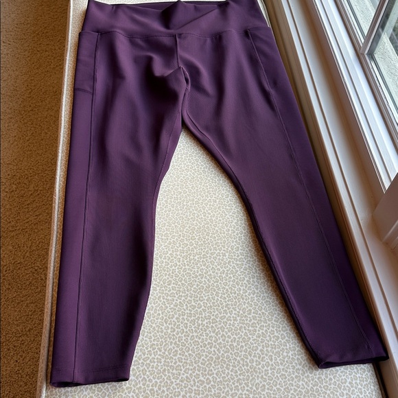 NWOT Calia Purple Cropped Leggings with Pockets size XXL - Picture 2 of 11
